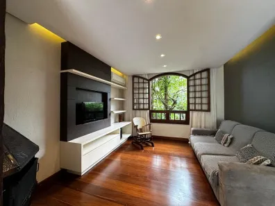 Casa de Condomínio com 3 Quartos para alugar, 320m² no Cristal, Porto Alegre