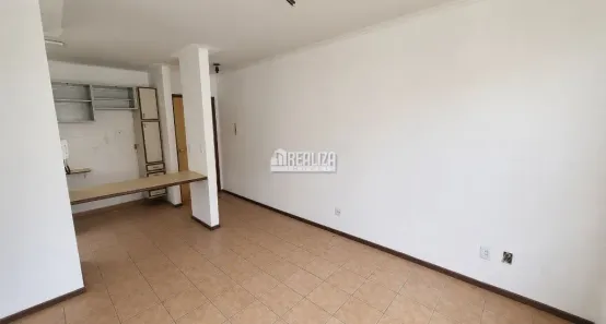 Apartamento com 3 Quartos para alugar, 85m² no Parque do Mirante, Uberaba