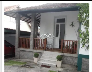 Casa com 3 Quartos à venda, 250m² no Alto da Serra, Petrópolis