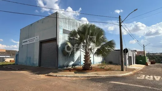 Galpão/Depósito/Armazém à venda, 254m² no Residencial Jardim Itália I e II Etapa, Anápolis
