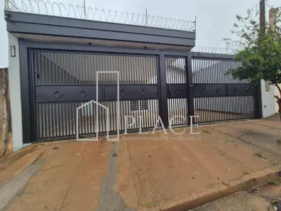 Casa com 3 Quartos para alugar, 200m² no Jardim Riviera, Marília