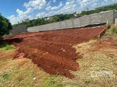 Lote/Terreno à venda, 360m² no Jardim Itália II, Maringá