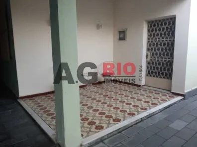 Casa com 5 Quartos à venda, 232m² no Jardim Sulacap, Rio de Janeiro