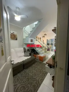 Casa de Condomínio com 3 Quartos à venda, 65m² no Chácaras São José, São José dos Campos