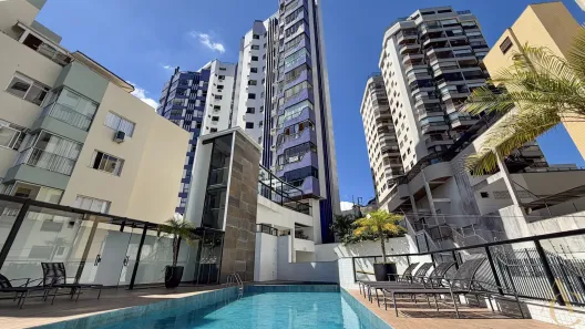 Apartamento com 4 Quartos para alugar, 183m² no Agronômica, Florianópolis