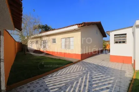Casa com 4 Quartos à venda, 174m² no Balneario Flórida, Peruíbe