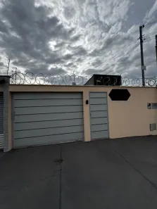 Casa com 3 Quartos à venda, 128m² no Jardim Mariliza, Goiânia