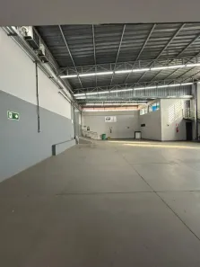 Galpão/Depósito/Armazém com 5 Quartos para alugar, 368m² no Engenho Nogueira, Belo Horizonte