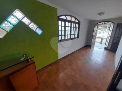 Imóvel Comercial com 2 Quartos para alugar, 220m² no Jardim Santo Elias, São Paulo