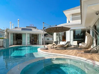 Casa com 8 Quartos à venda, 1200m² no Jurerê Internacional, Florianópolis