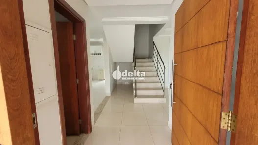 Casa de Condomínio com 4 Quartos à venda, 350m² no Nova Uberlândia, Uberlândia