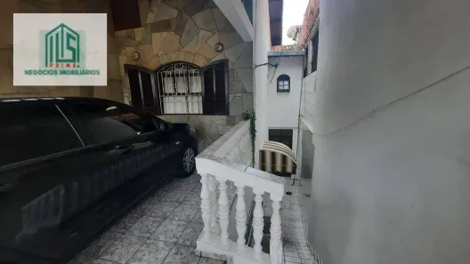 Sobrado com 3 Quartos à venda, 129m² no Jardim do Estádio, Santo André