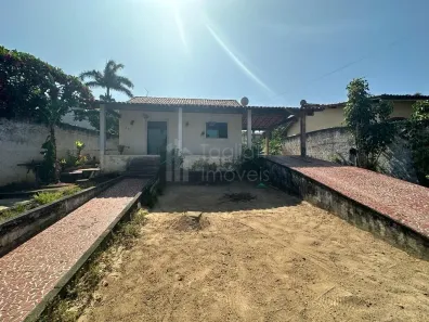 Casa com 2 Quartos à venda, 102m² no Coqueiral, Araruama