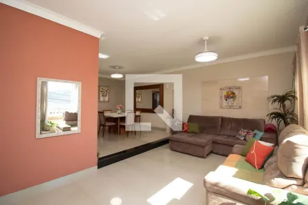 Casa com 3 Quartos à venda, 250m² no Vila Galvão, Guarulhos