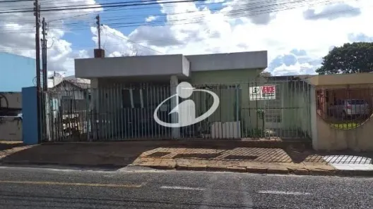 Casa com 2 Quartos à venda, 172m² no Martins, Uberlândia