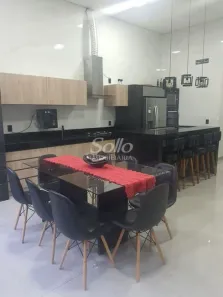 Casa com 3 Quartos à venda, 122m² no Jardim Holanda, Uberlândia