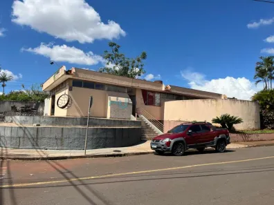 Casa com 3 Quartos à venda, 184m² no Santos Dumont, Londrina