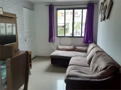 Apartamento com 2 Quartos à venda, 40m² no Jardim Mirna, Taboão da Serra