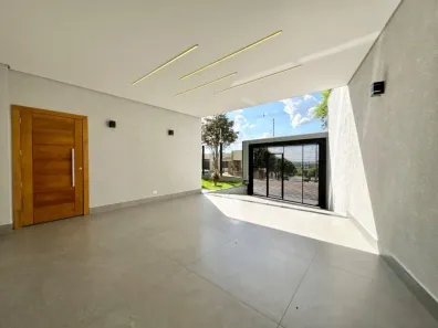 Sobrado com 3 Quartos à venda, 214m² no Jardim Tóquio, Maringá