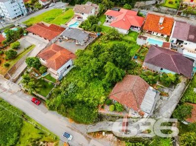 Lote/Terreno à venda, 849m² no Iririú, Joinville