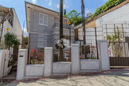 Casa com 3 Quartos à venda, 400m² no Moinhos de Vento, Porto Alegre