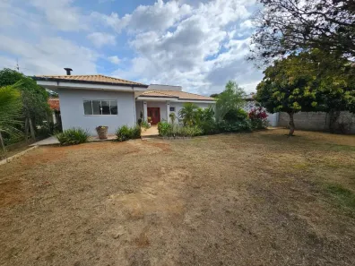 Fazenda/Sítio com 3 Quartos à venda, 1000m² no Recanto dos Dourados, Campinas