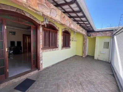 Casa com 3 Quartos à venda, 160m² no Letícia, Belo Horizonte