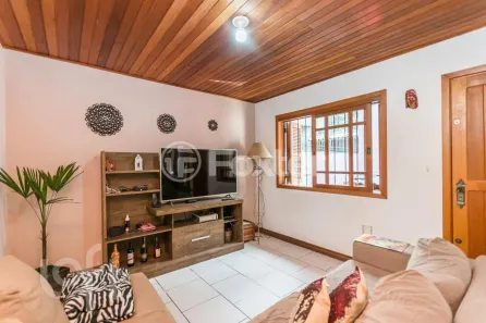 Casa com 4 Quartos à venda, 239m² no Jardim Itu, Porto Alegre