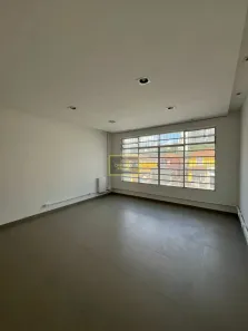 Galpão/Depósito/Armazém à venda, 250m² no Vila Romana, São Paulo