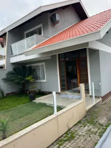 Casa de Condomínio com 2 Quartos à venda, 92m² no Praia das Taquaras, Balneário Camboriú