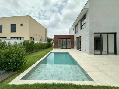 Casa de Condomínio com 4 Quartos para venda ou aluguel, 308m² no Granja Viana, Carapicuíba