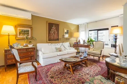 Apartamento com 3 Quartos à venda, 201m² no Cerqueira César, São Paulo