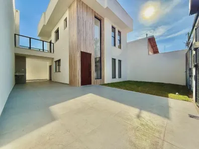 Casa com 3 Quartos à venda, 232m² no Planalto, Belo Horizonte