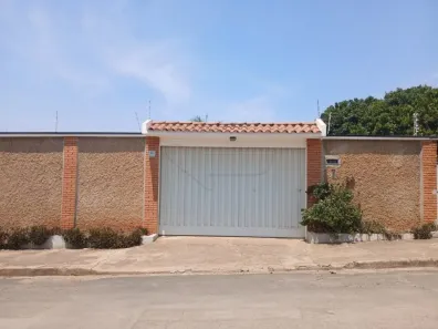 Casa com 1 Quarto para alugar, 215m² no Jardim das Laranjeiras, Limeira