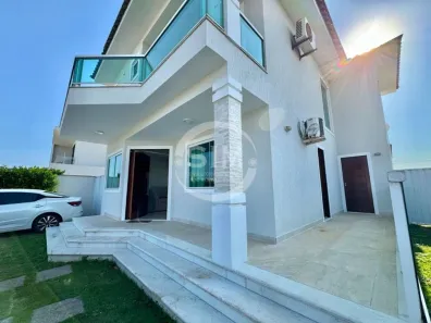 Casa de Condomínio com 4 Quartos à venda, 208m² no Ogiva, Cabo Frio