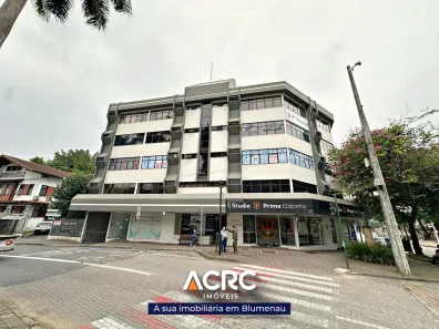 Sala Comercial para alugar, 235m² no Centro, Blumenau