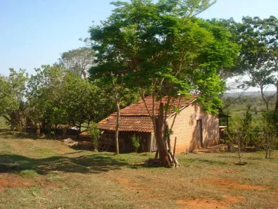 Fazenda/Sítio à venda, 250000m² no Jardim Garcia Leal, Terenos