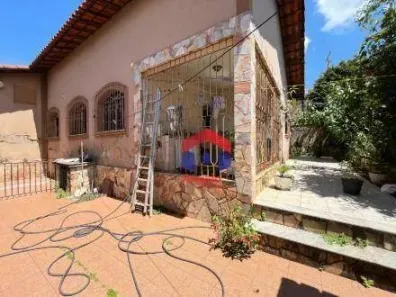 Casa com 3 Quartos à venda, 360m² no Santa Mônica, Belo Horizonte