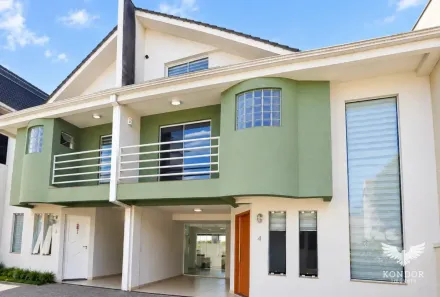 Sobrado com 3 Quartos à venda, 158m² no Santa Felicidade, Curitiba