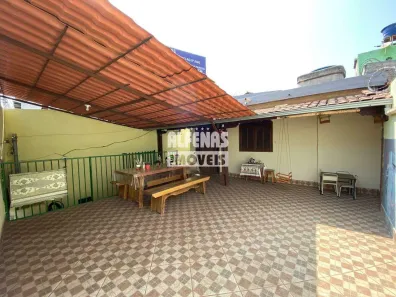 Casa com 3 Quartos à venda, 118m² no Água Branca, Contagem