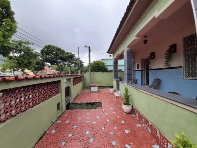 Casa com 3 Quartos à venda, 106m² no Bangu, Rio de Janeiro