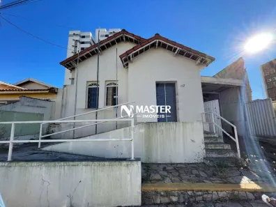 Casa com 2 Quartos à venda, 230m² no Centro, Marília