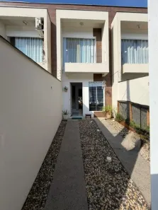 Sobrado com 2 Quartos à venda, 58m² no Floresta, Joinville