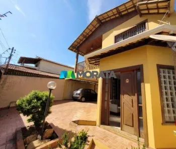 Casa com 4 Quartos à venda, 222m² no Ipiranga, Belo Horizonte