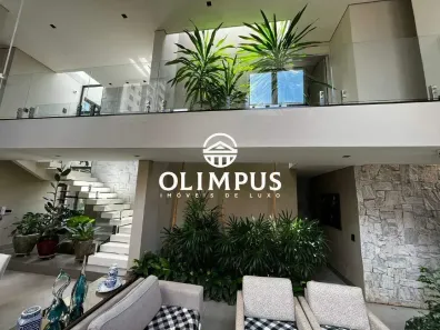 Casa com 3 Quartos à venda, 320m² no Novo Mundo, Uberlândia