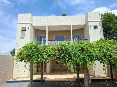 Sobrado com 4 Quartos à venda, 250m² no Jardim Tiradentes, Aparecida de Goiânia