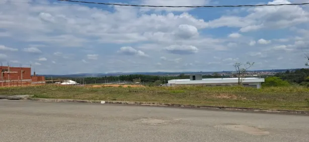 Lote/Terreno à venda, 1000m² no Jardim Sao Paulo, Salto de Pirapora