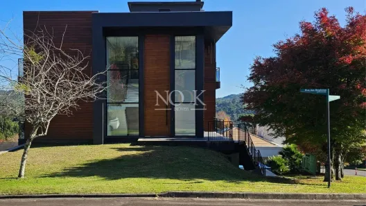 Casa com 5 Quartos à venda, 459m² no Bavária, Gramado