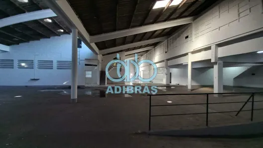 Galpão/Depósito/Armazém para alugar, 1083m² no Benfica, Rio de Janeiro