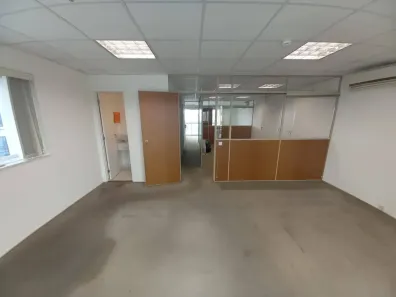 Sala Comercial para alugar, 78m² no Santo Amaro, São Paulo